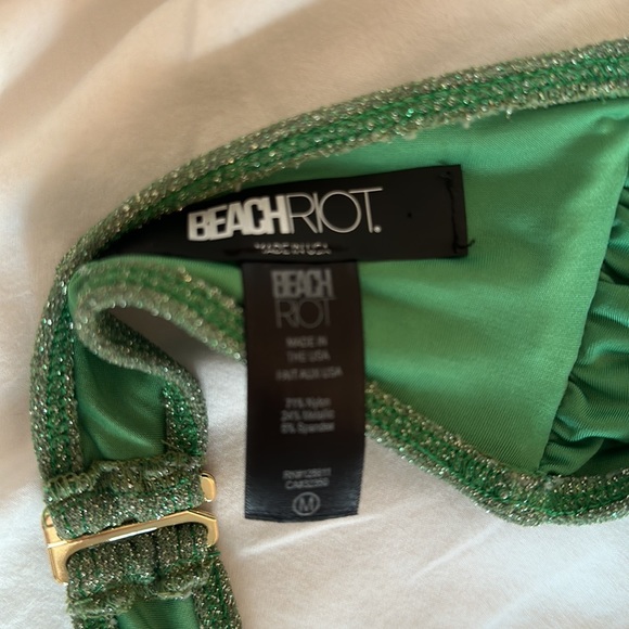 Beach Riot Kelsey Emerald Green Bikini Top - Picture 4 of 4